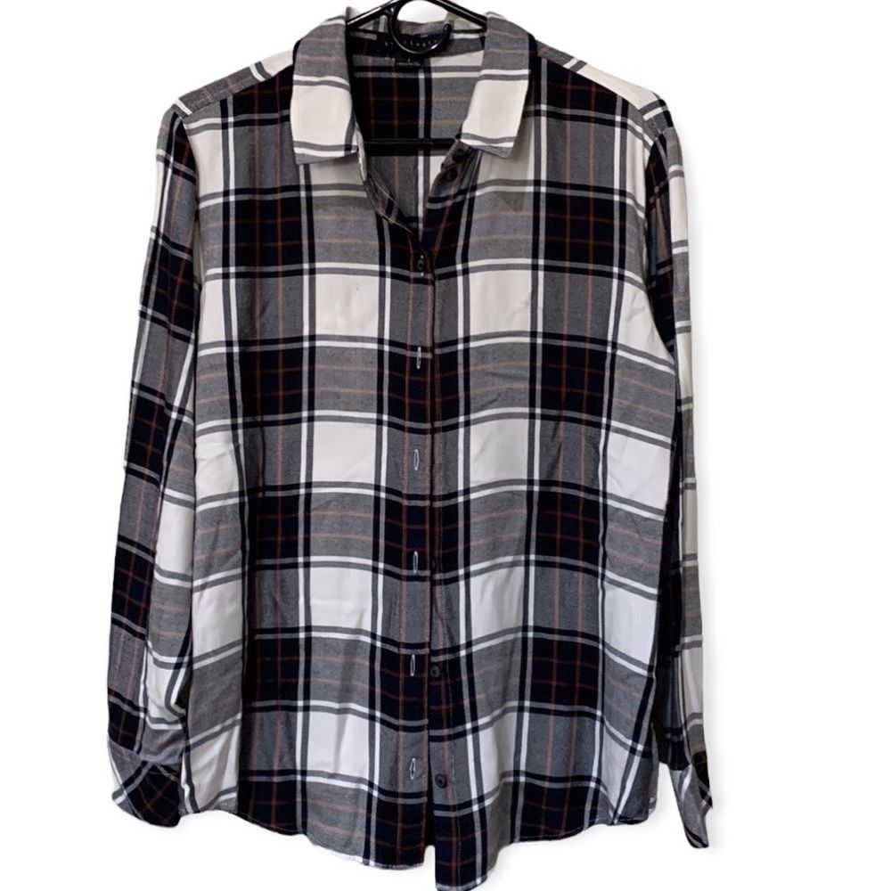 Sanctuary White and Black Plaid Small Long sleeve blouse